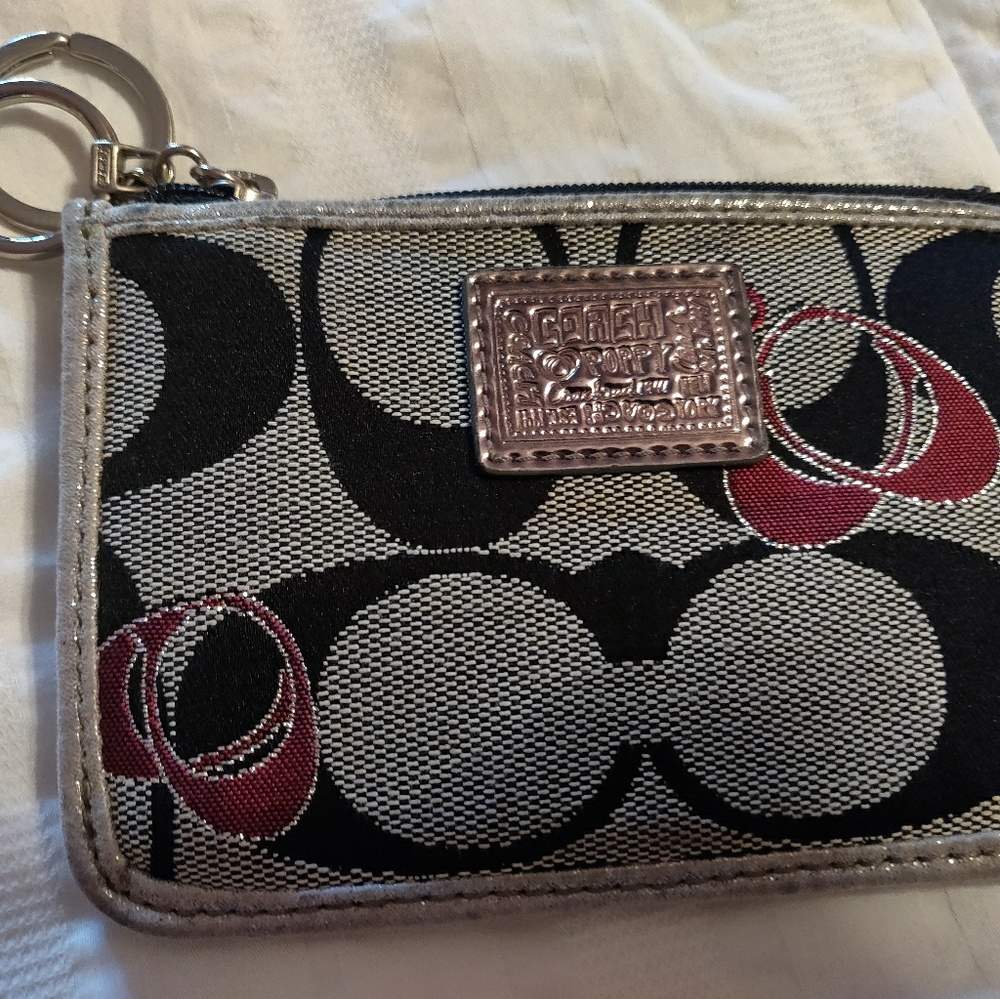 Id wristlet